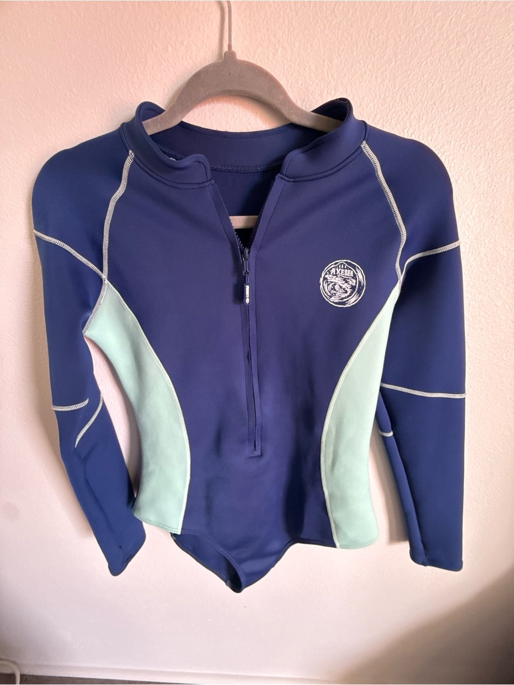Navy & Mint Long Sleeve Zip Rash Guard Axesea size L